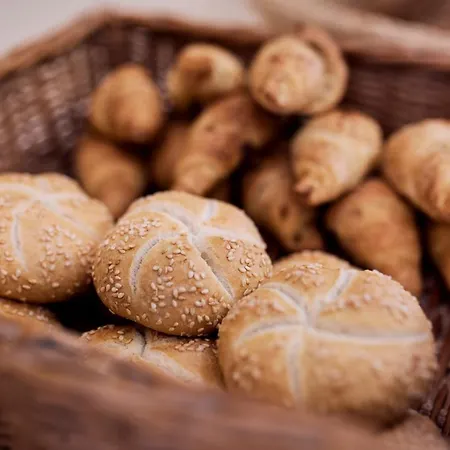 Hotel Lovran Отель 3*