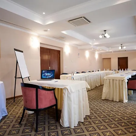 Hotel Lovran 3* Ловран