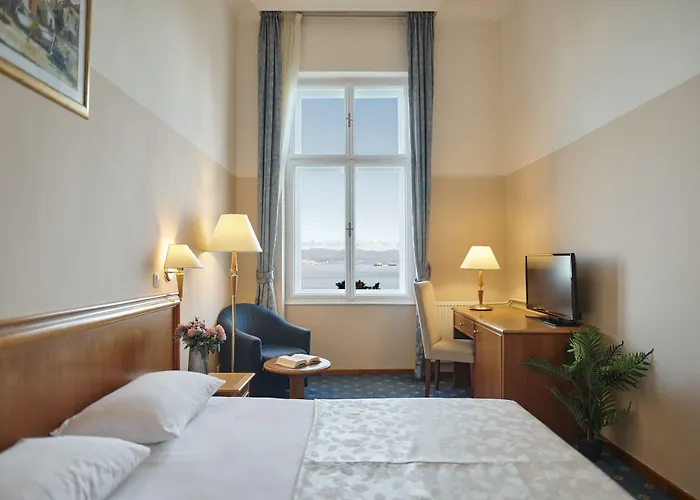 Hotel Hotel Lovran 3*