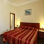 Hotel Lovran 3*
