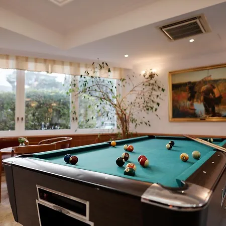 Hotel Lovran Ξενοδοχείο