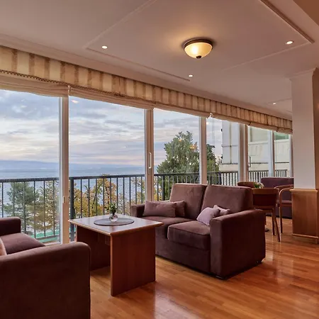 Hotel Lovran 3*