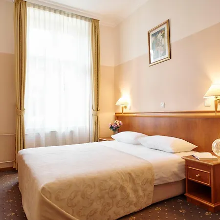 Hotel Hotel Lovran 3*