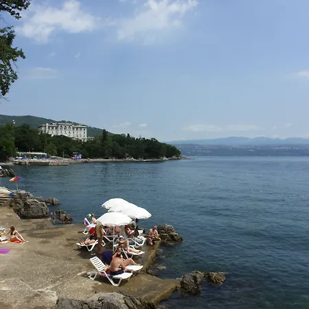 Hotel Lovran 3*
