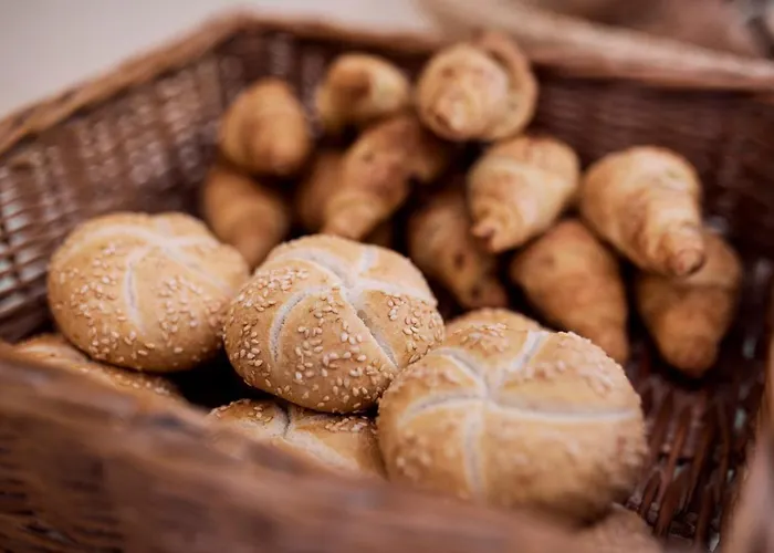 卢弗兰酒店 酒店 3*